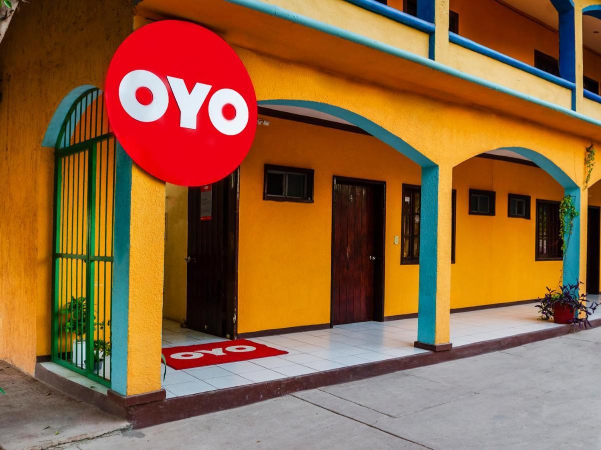 Oyo Hotel Miramar, Loreto 洛雷托 外观 照片